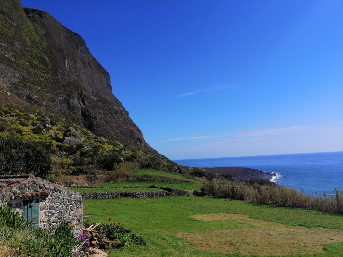 A Casa Do Ti Mendonca Villa Lajes das Flores Dış mekan fotoğraf