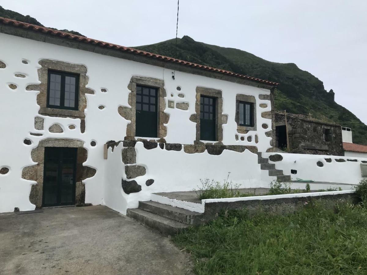 A Casa Do Ti Mendonca Villa Lajes das Flores Dış mekan fotoğraf