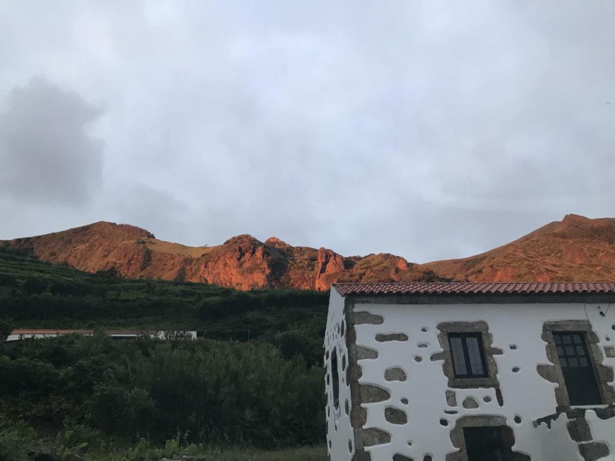 A Casa Do Ti Mendonca Villa Lajes das Flores Dış mekan fotoğraf