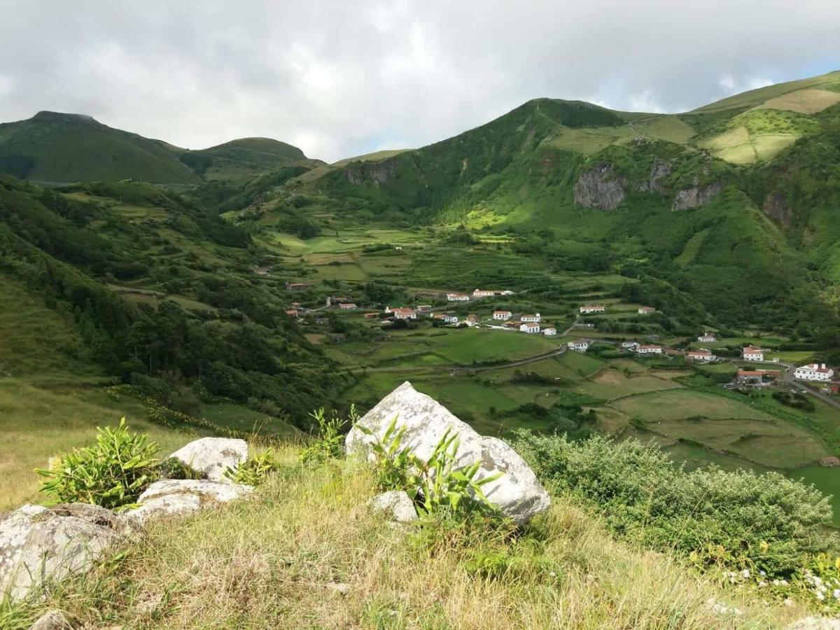A Casa Do Ti Mendonca Villa Lajes das Flores Dış mekan fotoğraf